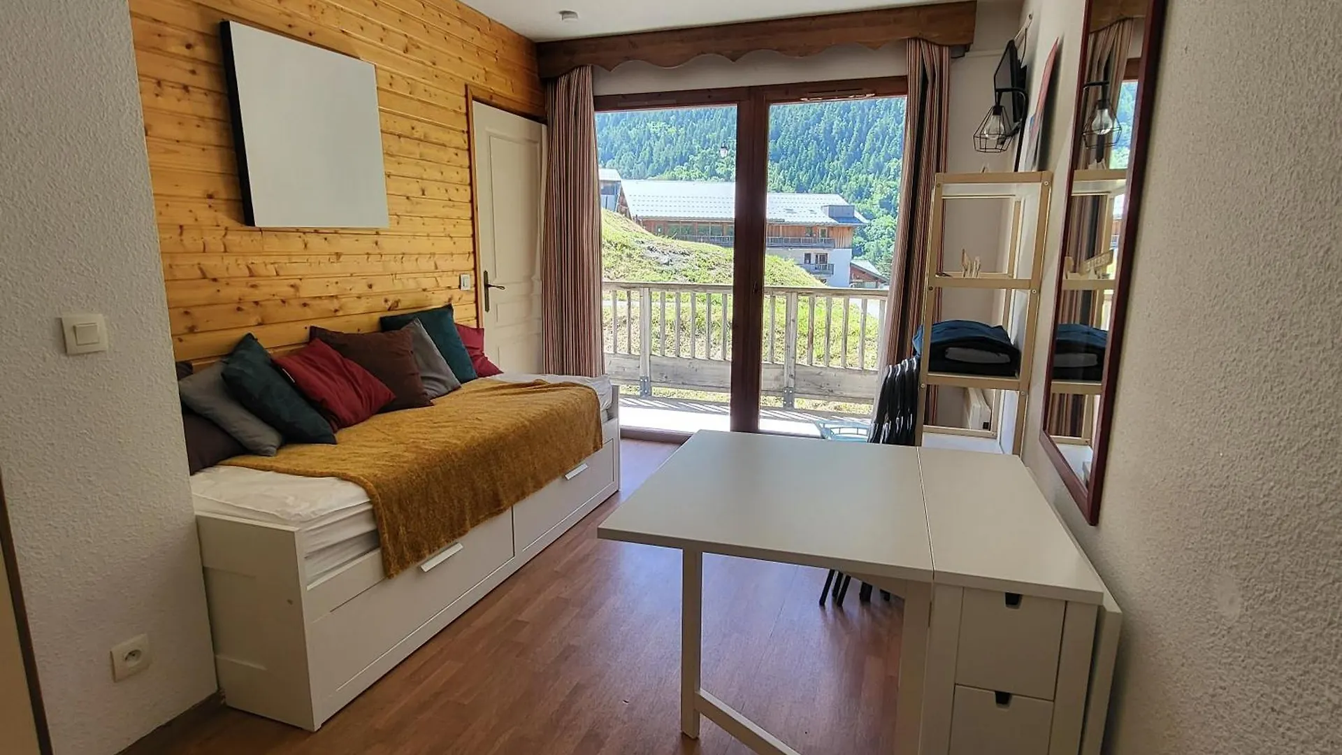 Appartements 3 Vallees, Piscine Et Sauna Orelle Apartment